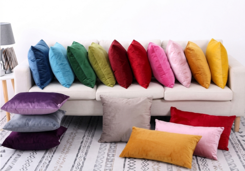 Throw pillow